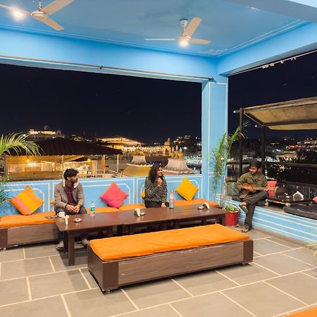 Madpackers Udaipur Hostel Bagian luar foto
