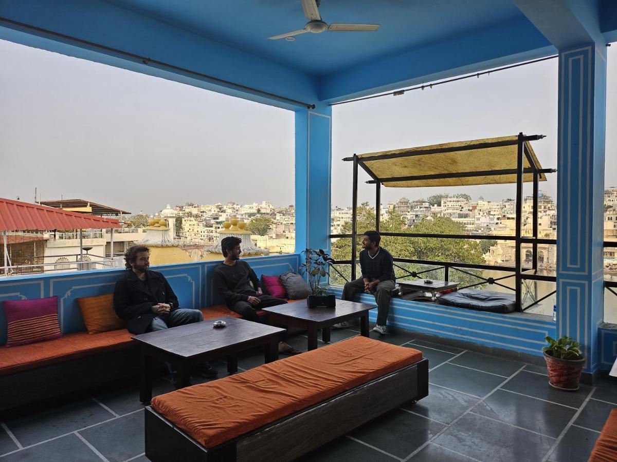 Madpackers Udaipur Hostel Bagian luar foto