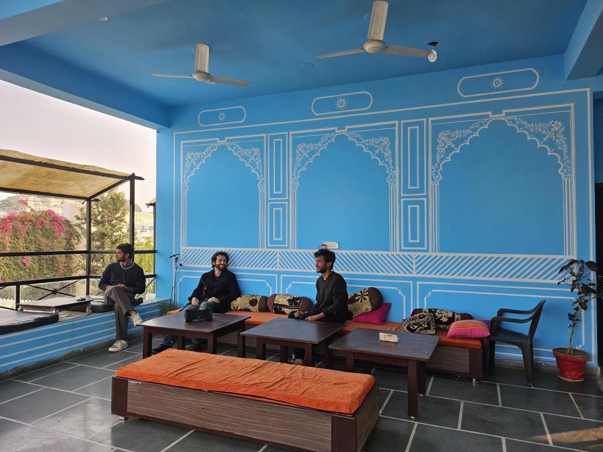 Madpackers Udaipur Hostel Bagian luar foto