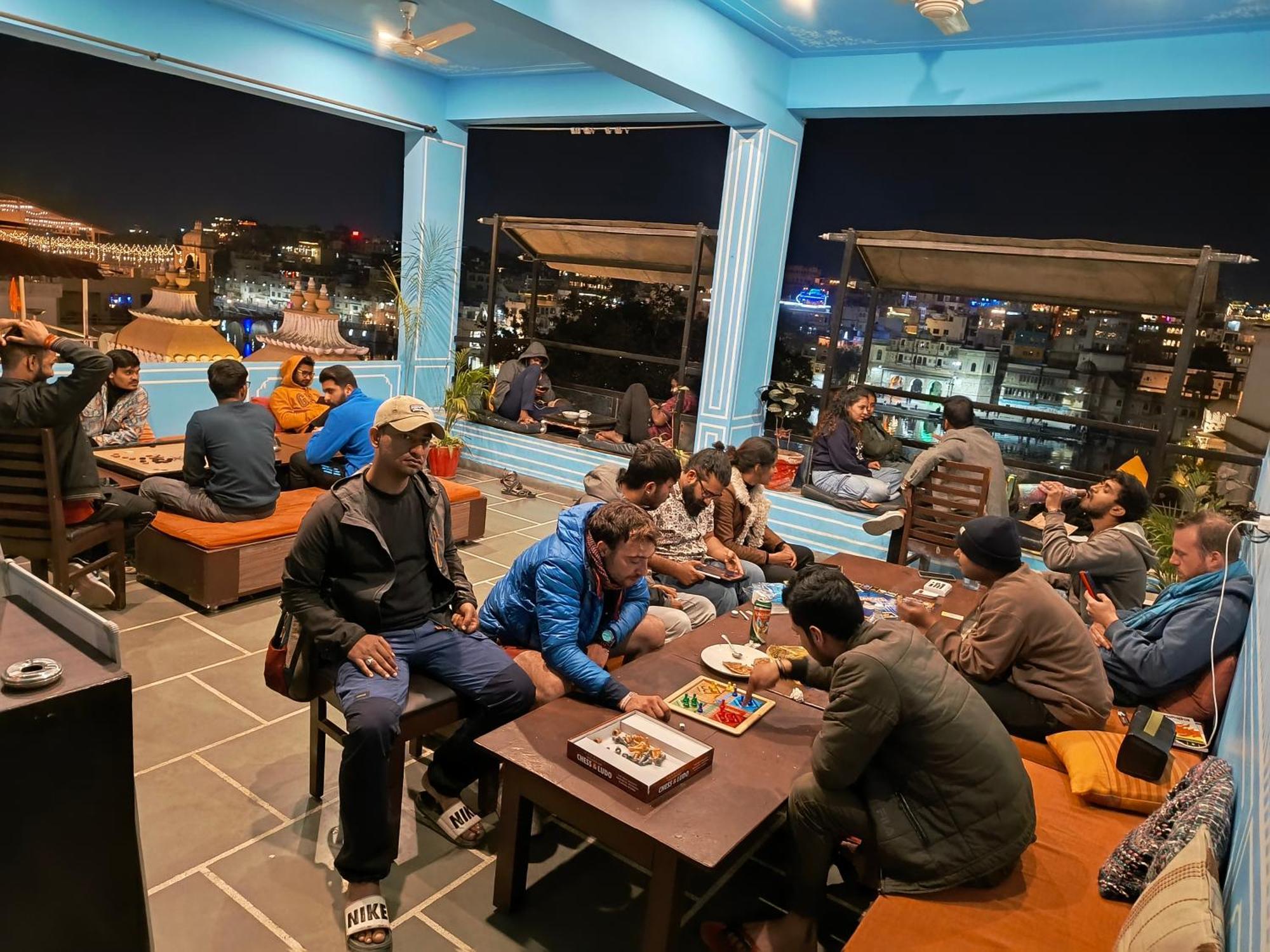 Madpackers Udaipur Hostel Bagian luar foto