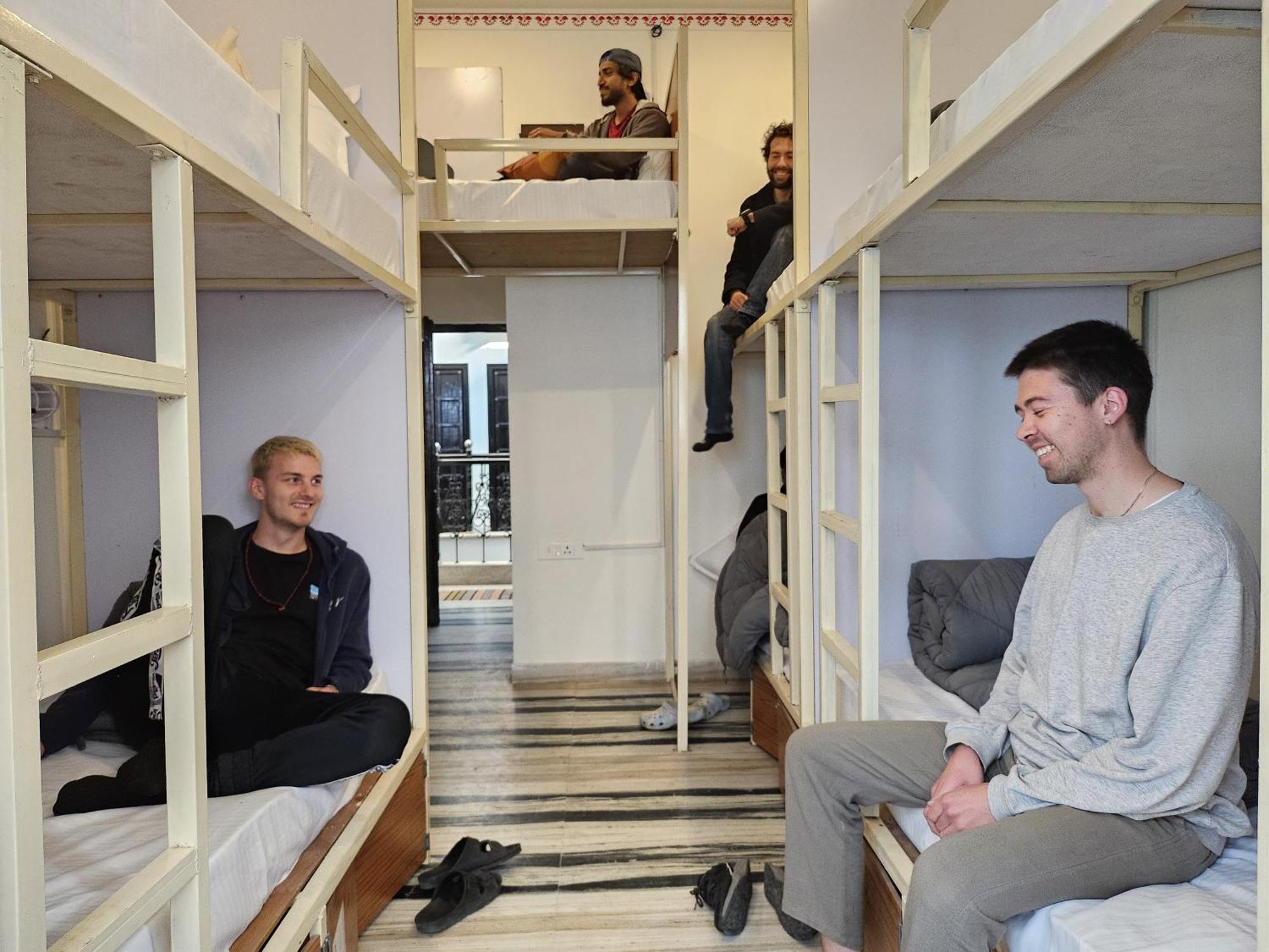 Madpackers Udaipur Hostel Bagian luar foto