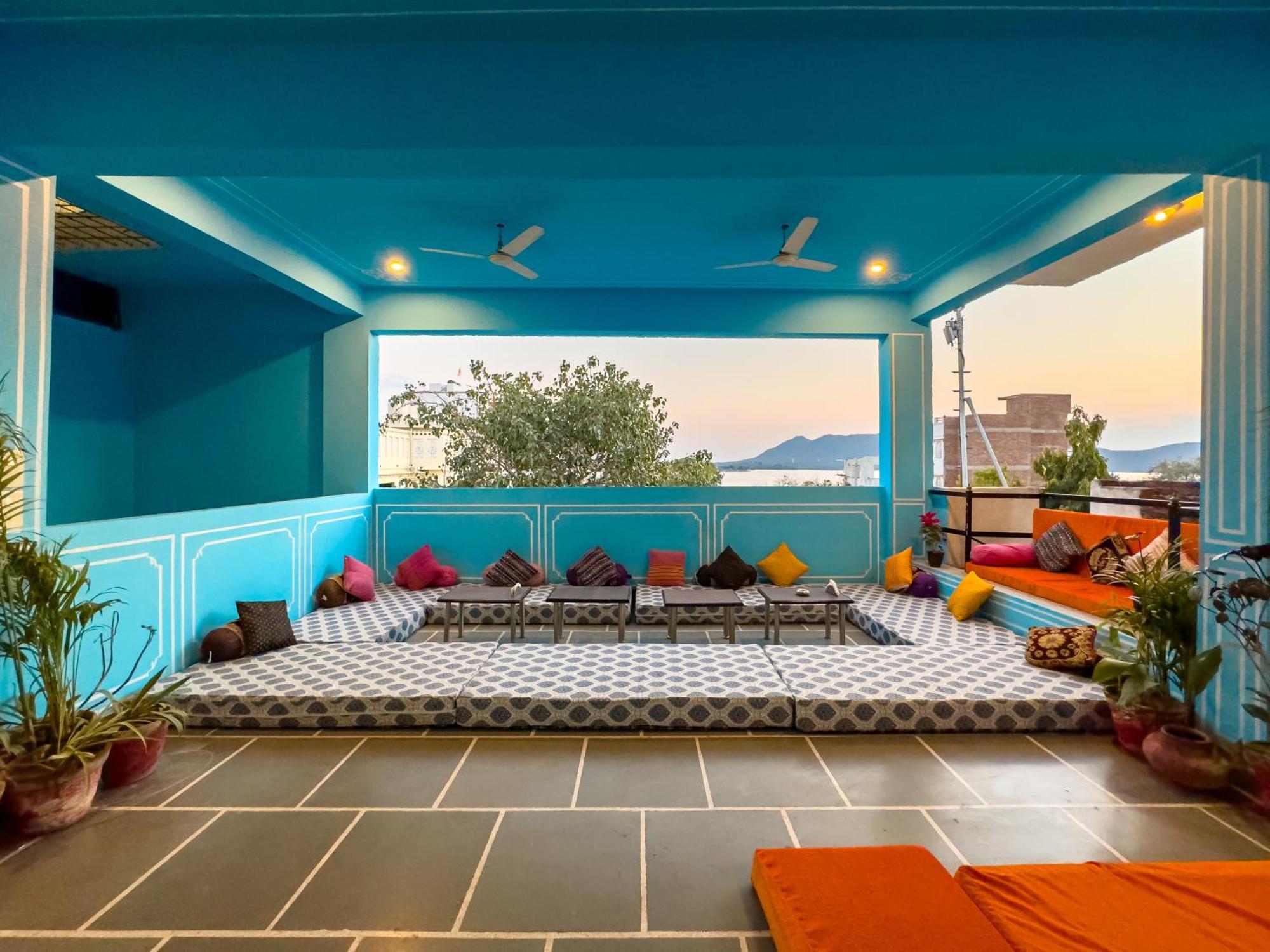 Madpackers Udaipur Hostel Bagian luar foto